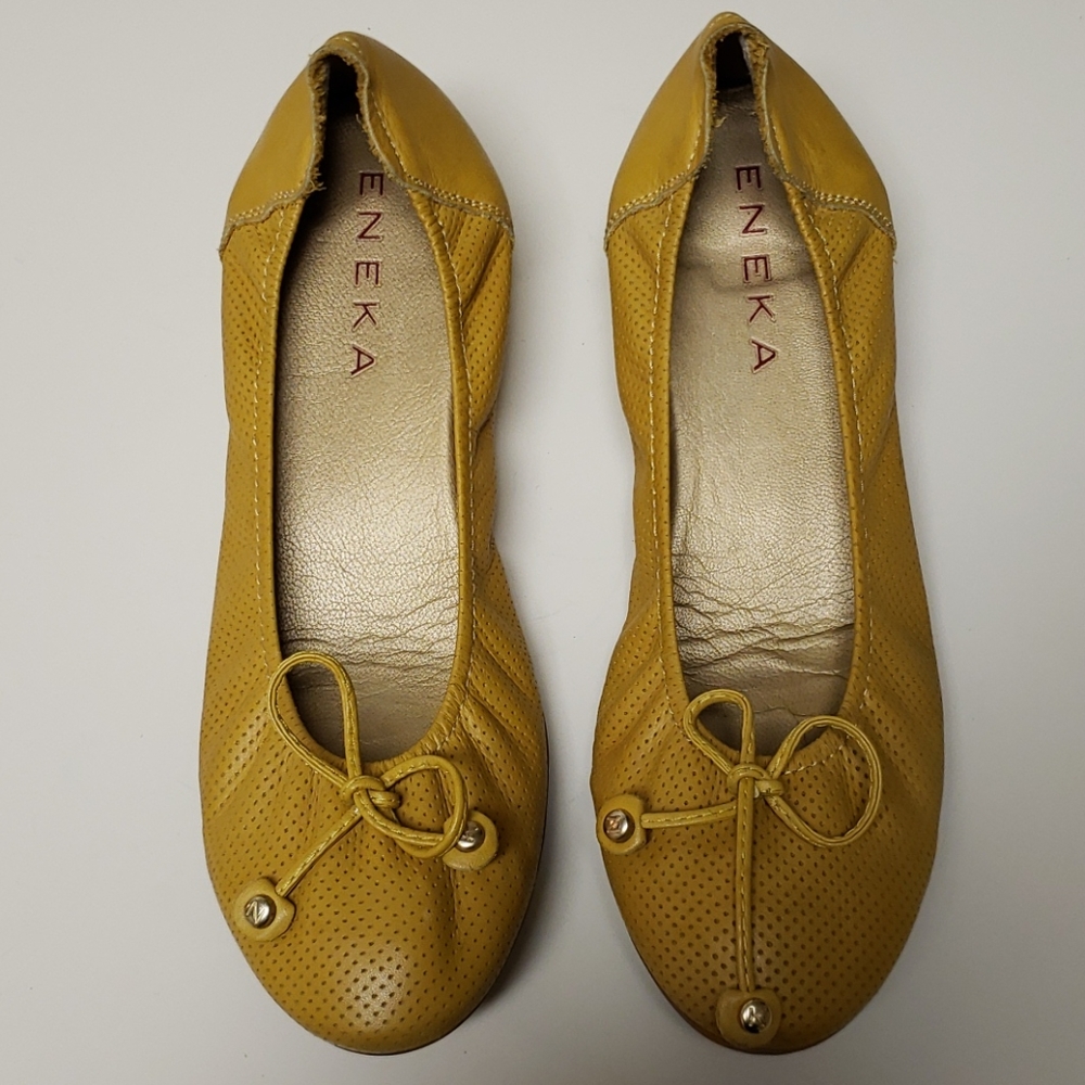 Eneka Sabrina ballet style shoe